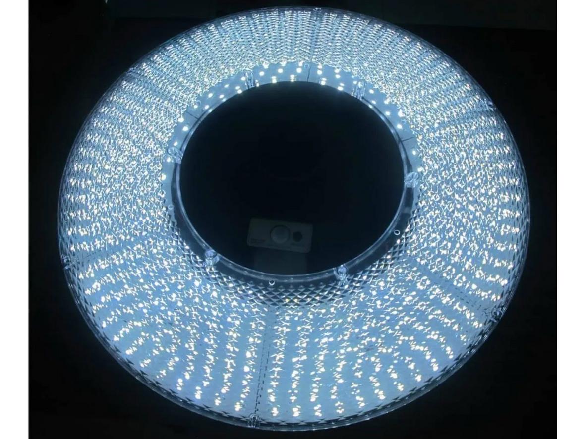 Cảm biến chuyển động 10m và 3 chế độ ánh sáng