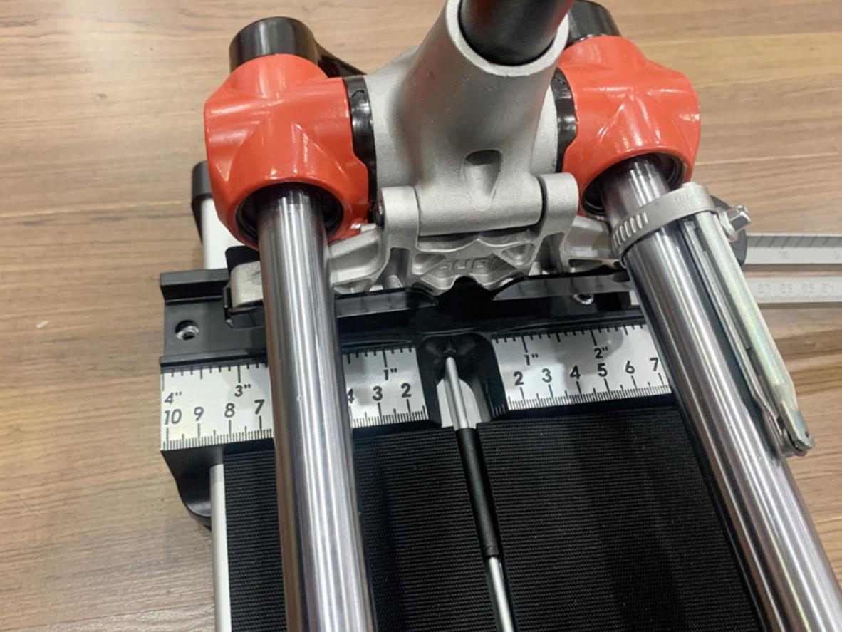 Cắt được đến 85 cm và các viên porcelain 60x60