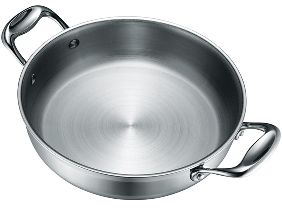 Cấu trúc 3 lớp giúp dẫn nhiệt nhanh và giữ nhiệt lâu