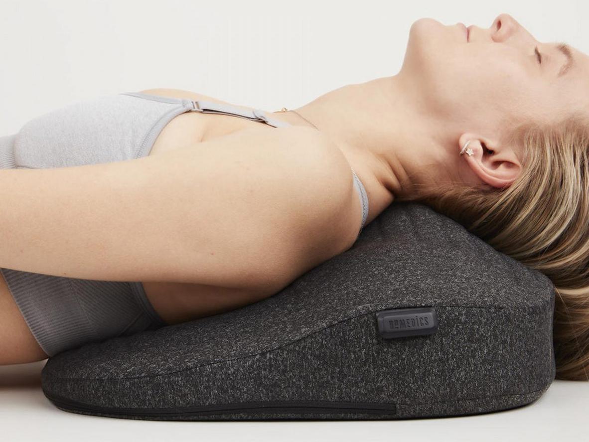 3 chương trình massage và 3 mức cường độ dễ điều chỉnh bằng remote.