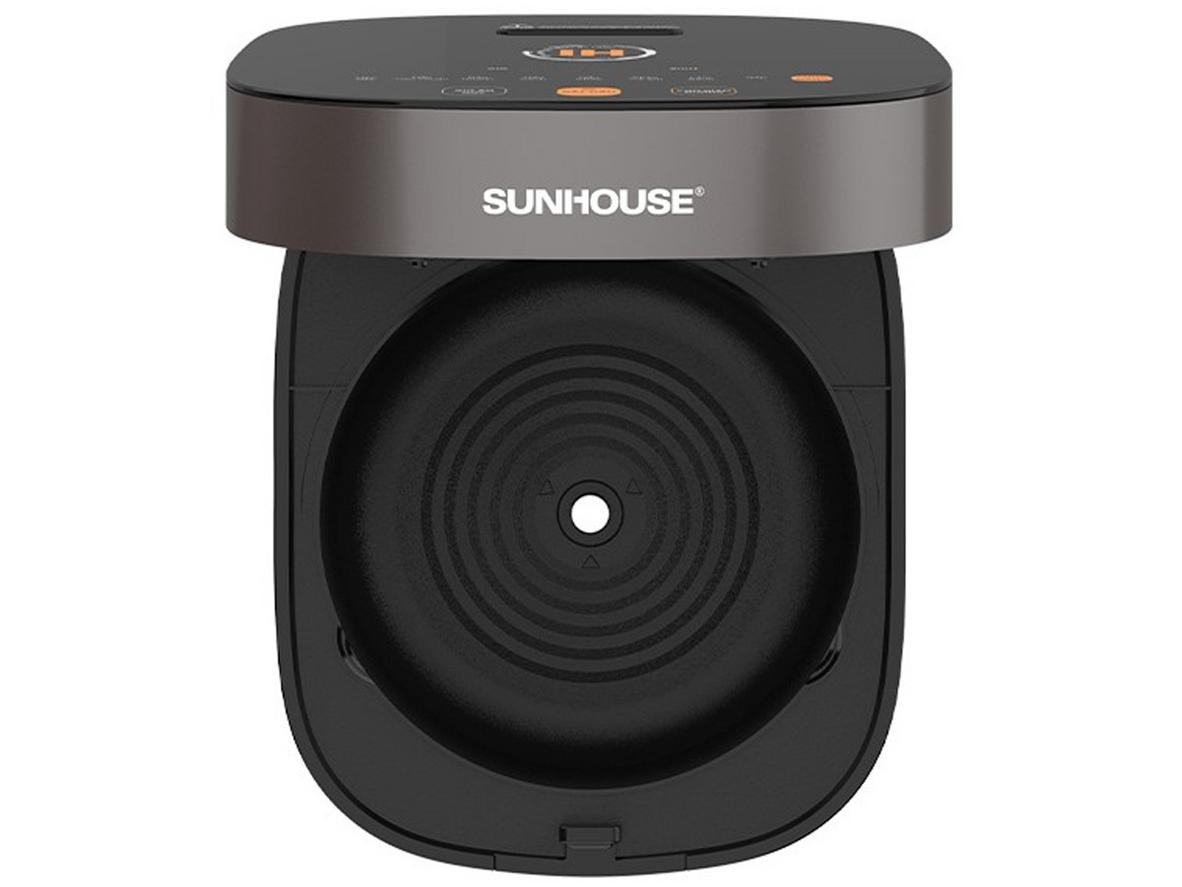 8 chế độ nấu, trong đó có Cơm giảm đường