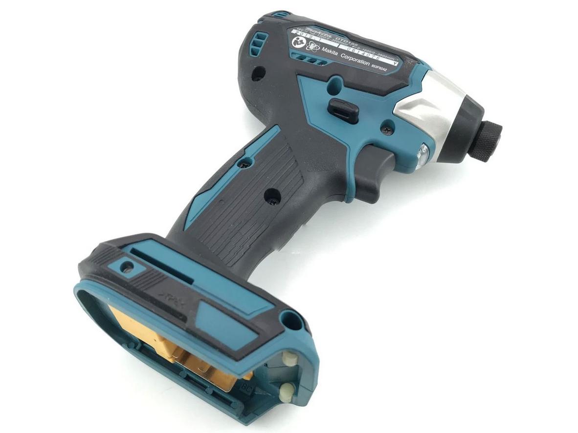 Thiết kế nhỏ gọn Makita DTD155Z