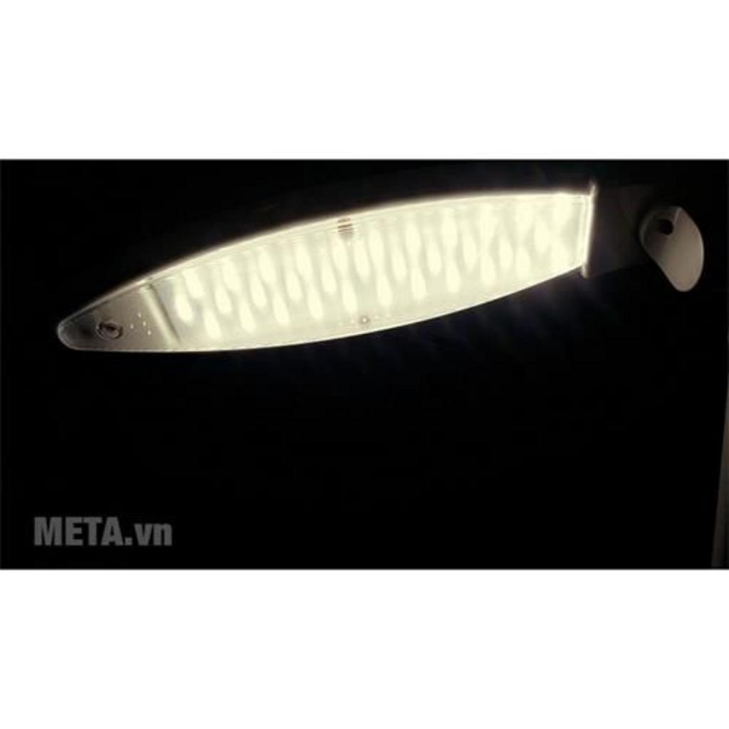 Công suất 10W — tiết kiệm điện