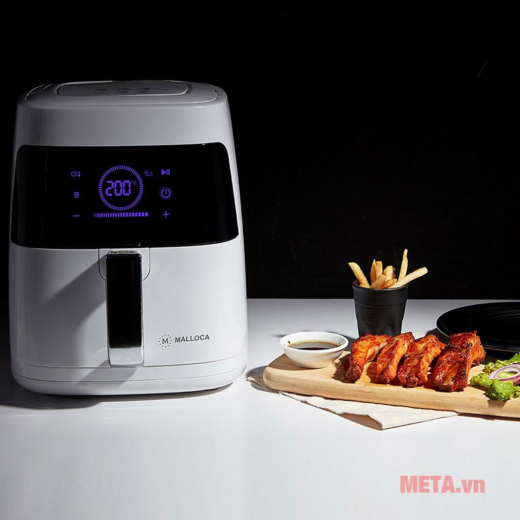 Công suất 1.200W - 1.400W cho nấu nhanh, chín đều.