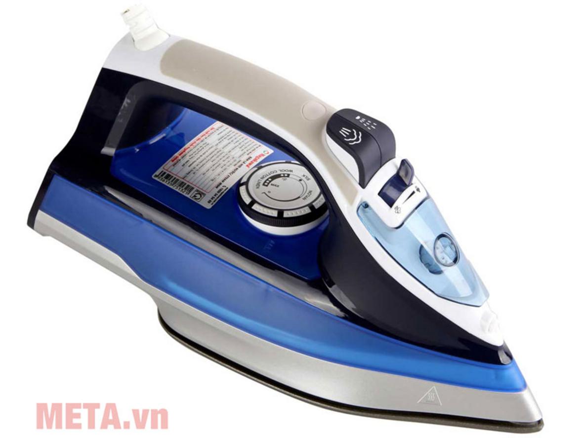 Công suất 1.200W và bình nước 280ml