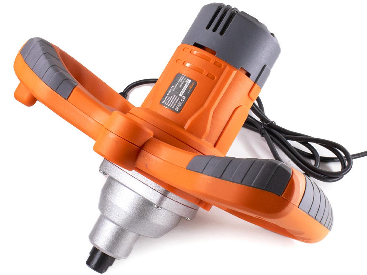 Công suất 1.800W giúp trộn nhanh, ổn định