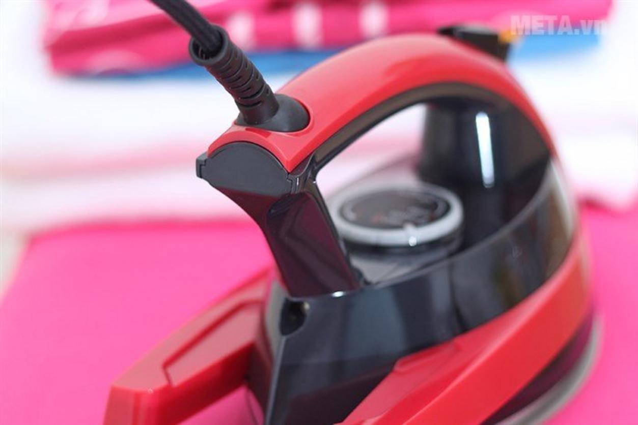 2200W — làm nóng nhanh, phù hợp quần áo dày