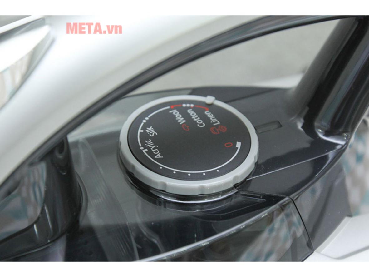 Công suất 2200W — ủi nhanh, tiết kiệm thời gian