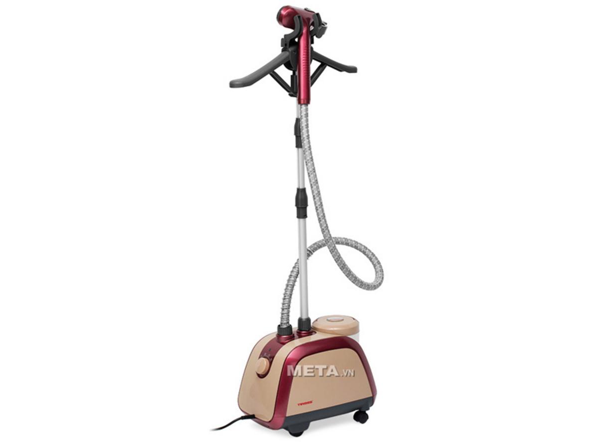 Công suất 1600W và luồng hơi mạnh giúp ủi nhanh