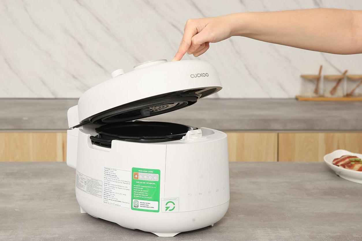 Van xả áp suất an toàn và giữ ấm đến 24 giờ