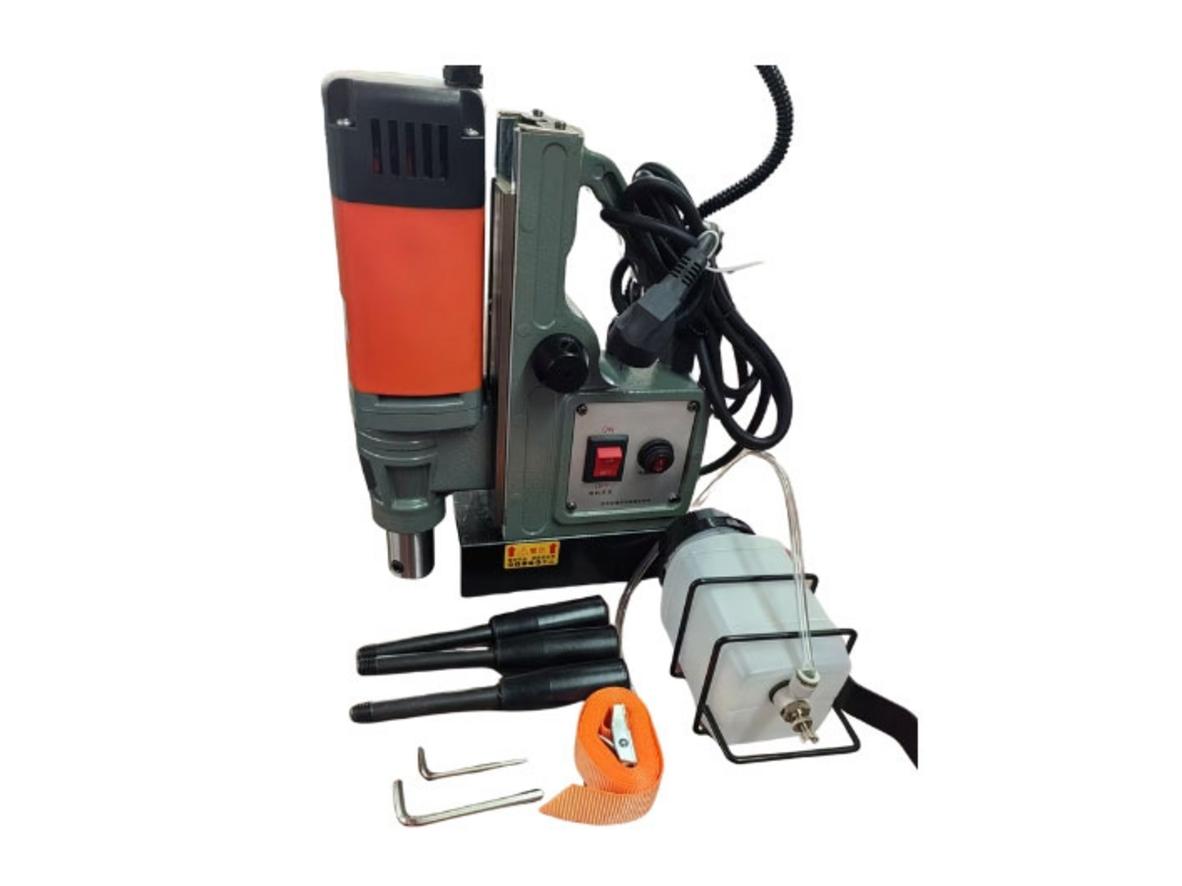 Điều tốc 100–650 vòng/phút cho độ chính xác