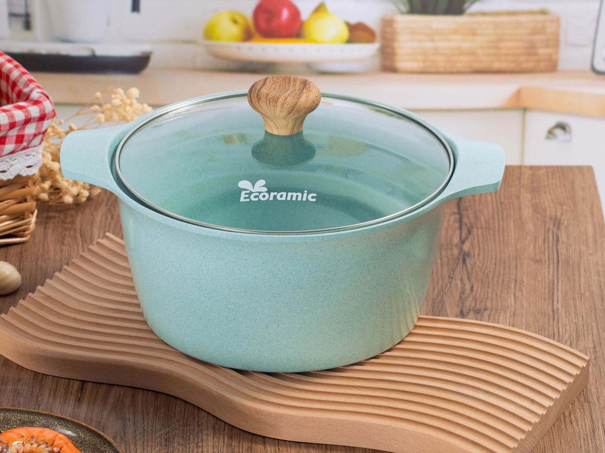 Đáy từ 5 lớp: dẫn nhiệt nhanh, dùng trên bếp từ/gas/hồng ngoại.