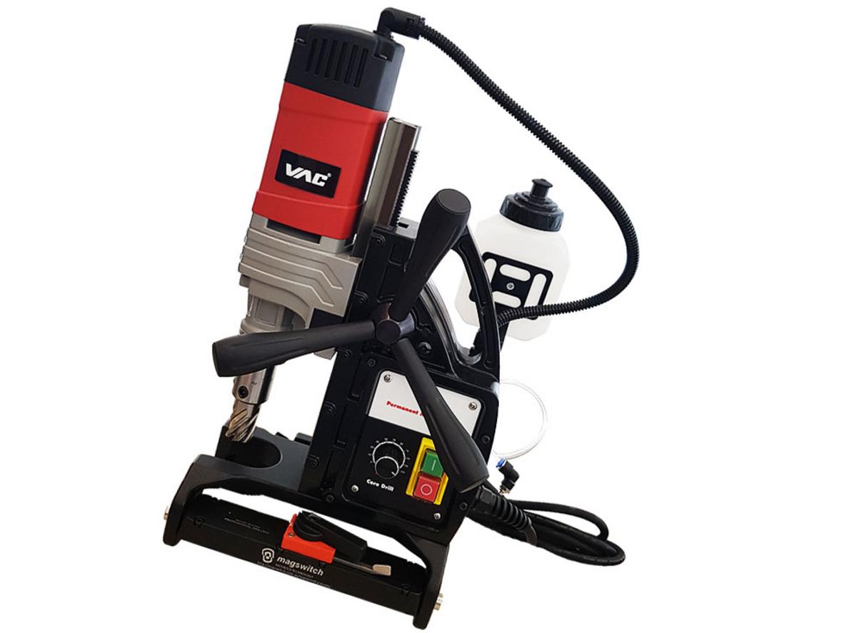 Đế nam châm vĩnh cửu giữ máy chắc trên bề mặt thép