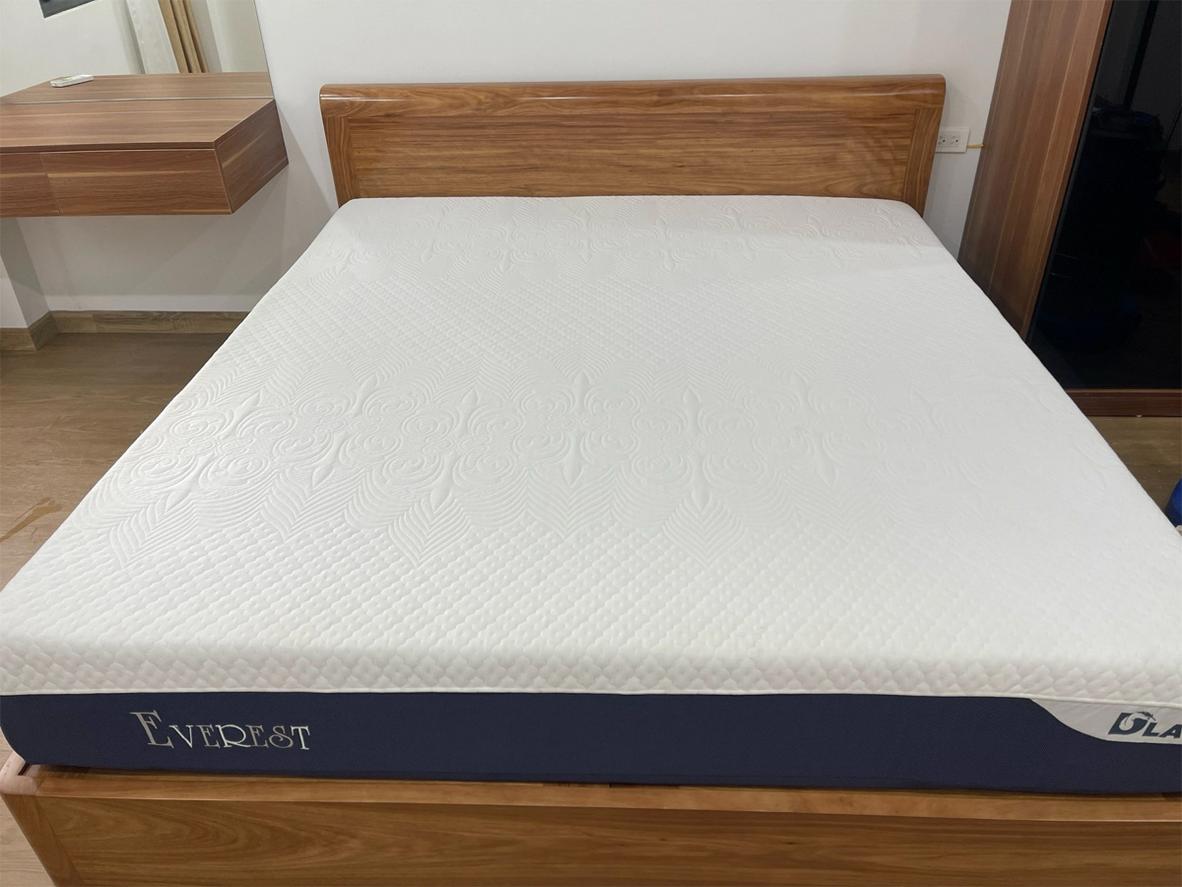Cấu trúc 3 lớp: mát, ôm sát, vững chắc