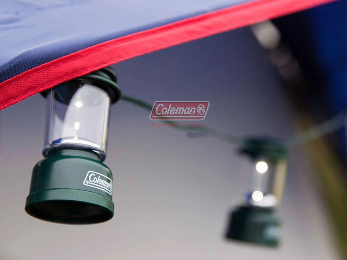Chạy bằng 3 pin AA, sáng đến ~20 giờ