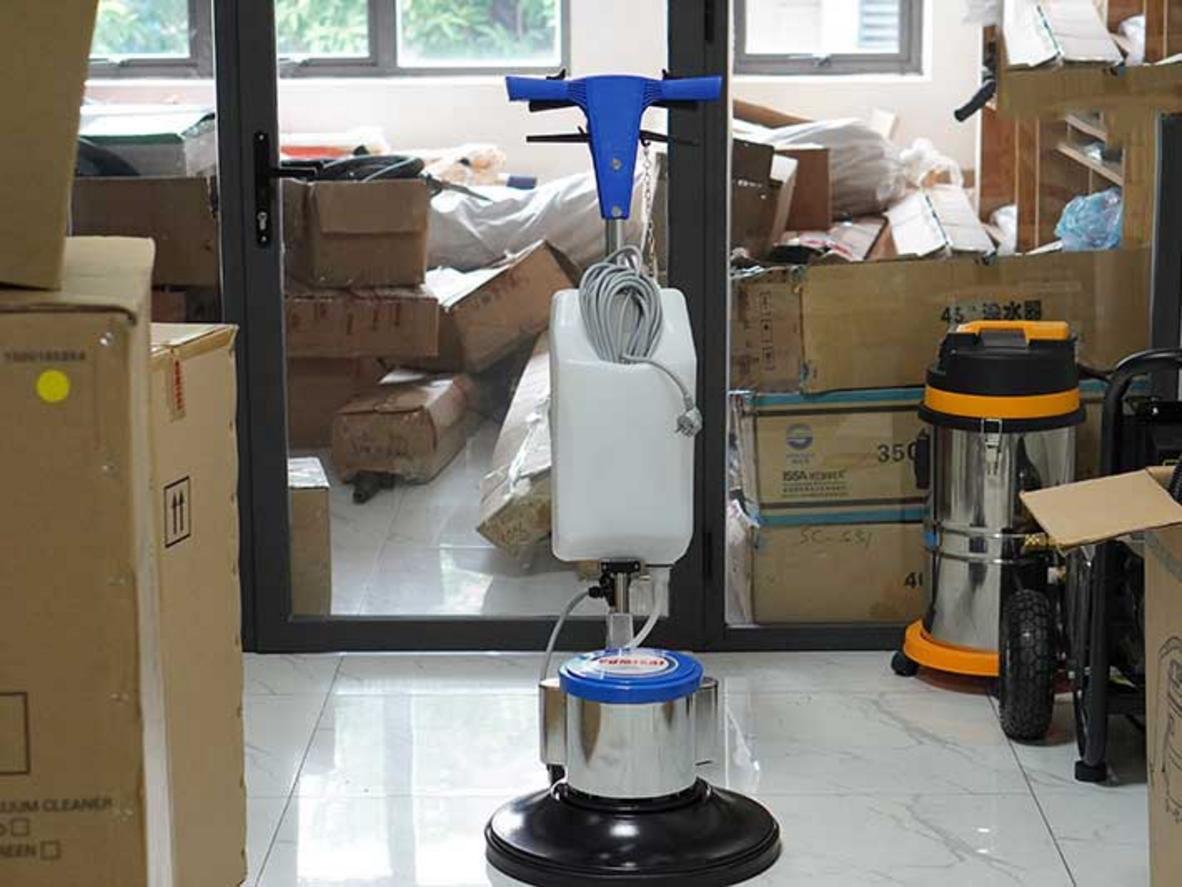 Đĩa 17 inch giúp che phủ diện tích lớn, rút ngắn thời gian làm sạch.