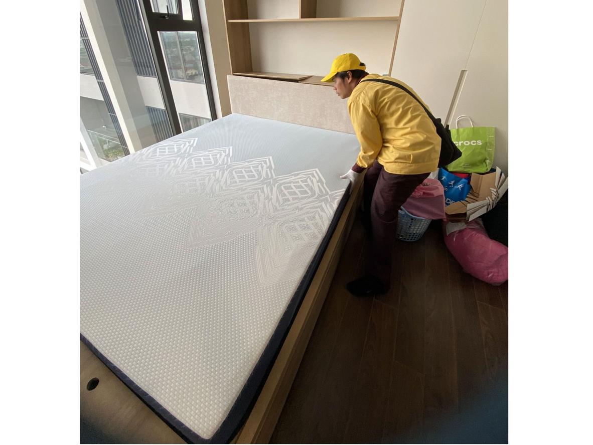 Độ dày 15cm phù hợp giường thấp và căn hộ nhỏ