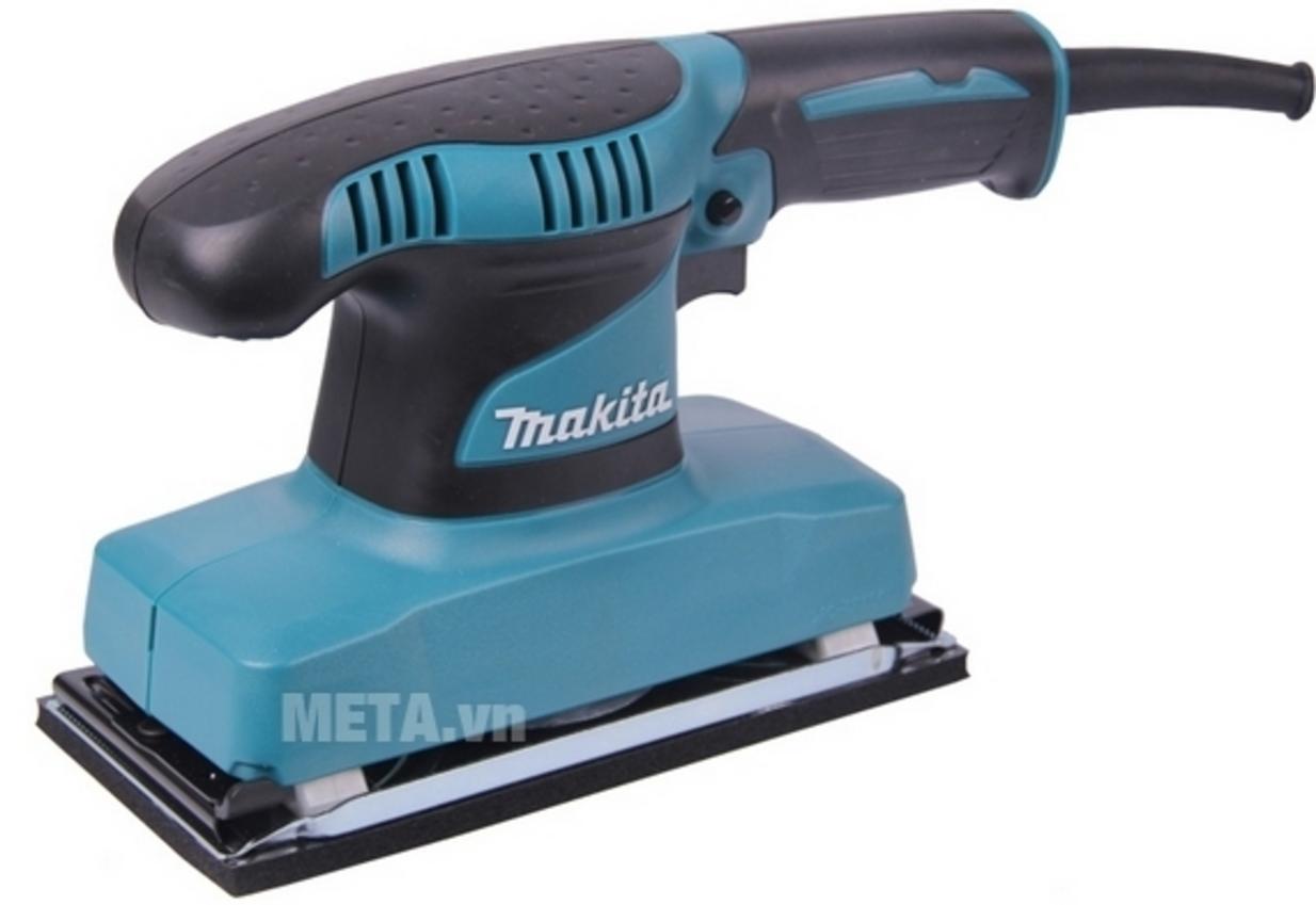 Động cơ mạnh mẽ 180W và tốc độ 11.000 v/p cho hiệu suất chà cao, mịn đều nhanh chóng.