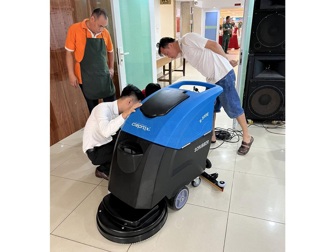 Động cơ chà và hút CleproX X-550E