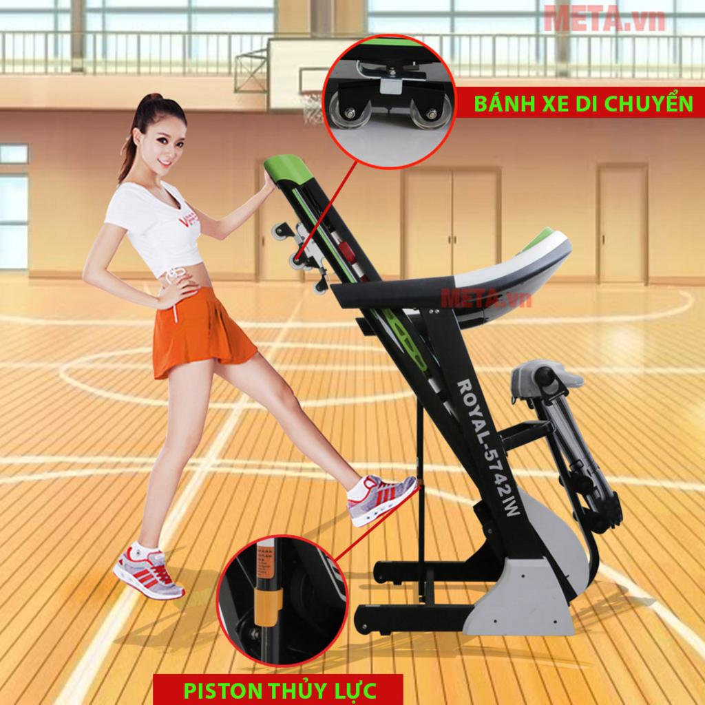 Động cơ mạnh mẽ, vận hành êm ái cho bài tập hiệu quả tại nhà.