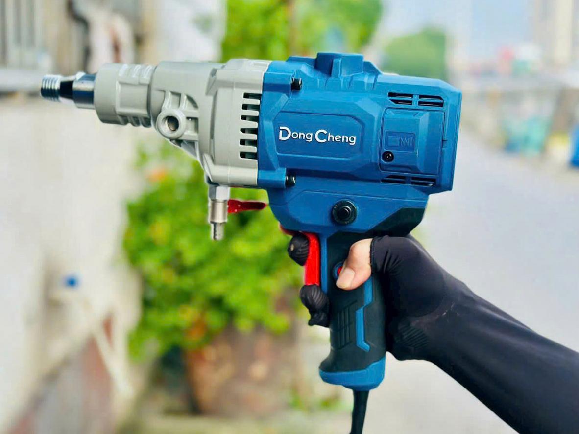 Thiết kế nhẹ 4.1kg của DongCheng DZZ05-110