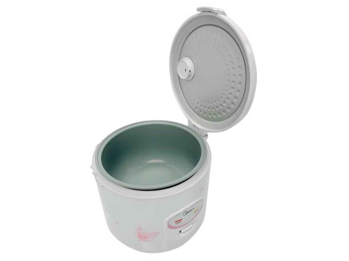Dung tích 1.5 lít — đủ cho 2–4 người.