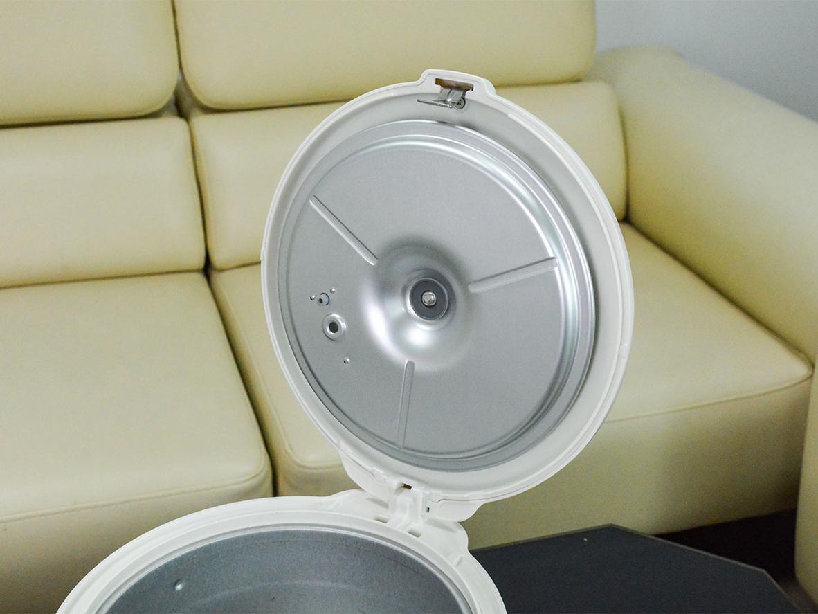 Dung tích 1.8 lít phù hợp cho gia đình 4-6 người