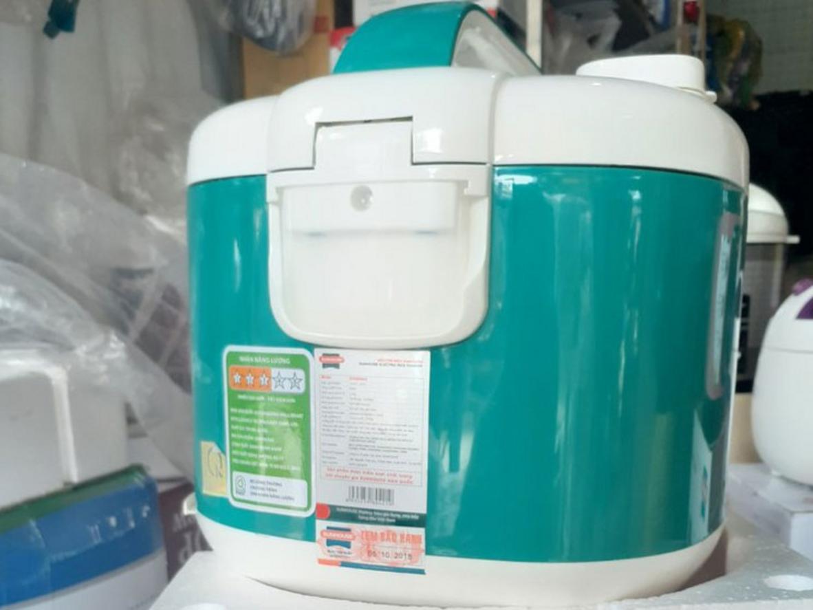 Dung tích 1.8L, công suất 650W phù hợp gia đình