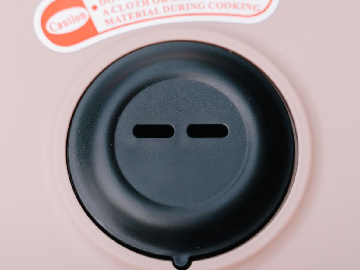 Dung tích 1.8 lít phù hợp gia đình 4–6 người