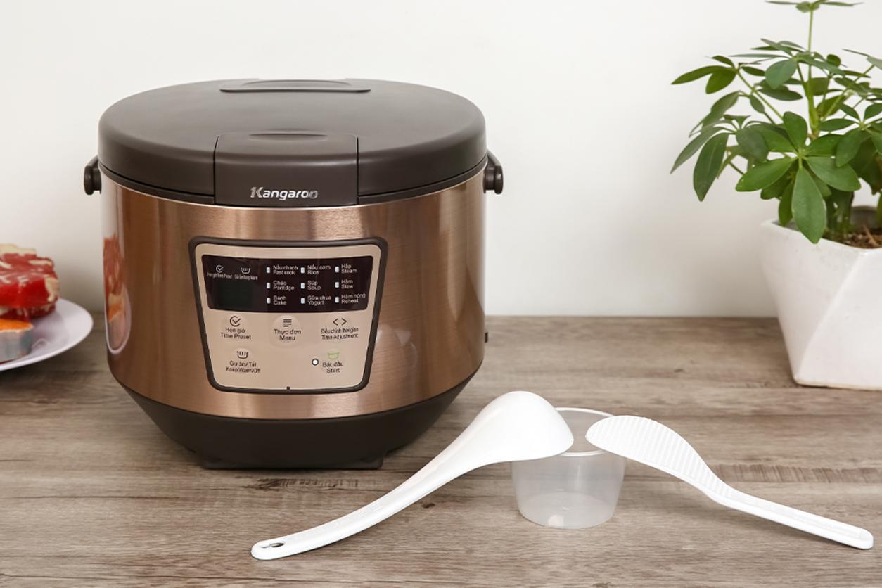 Dung tích 1.8L — phù hợp gia đình 4–6 người