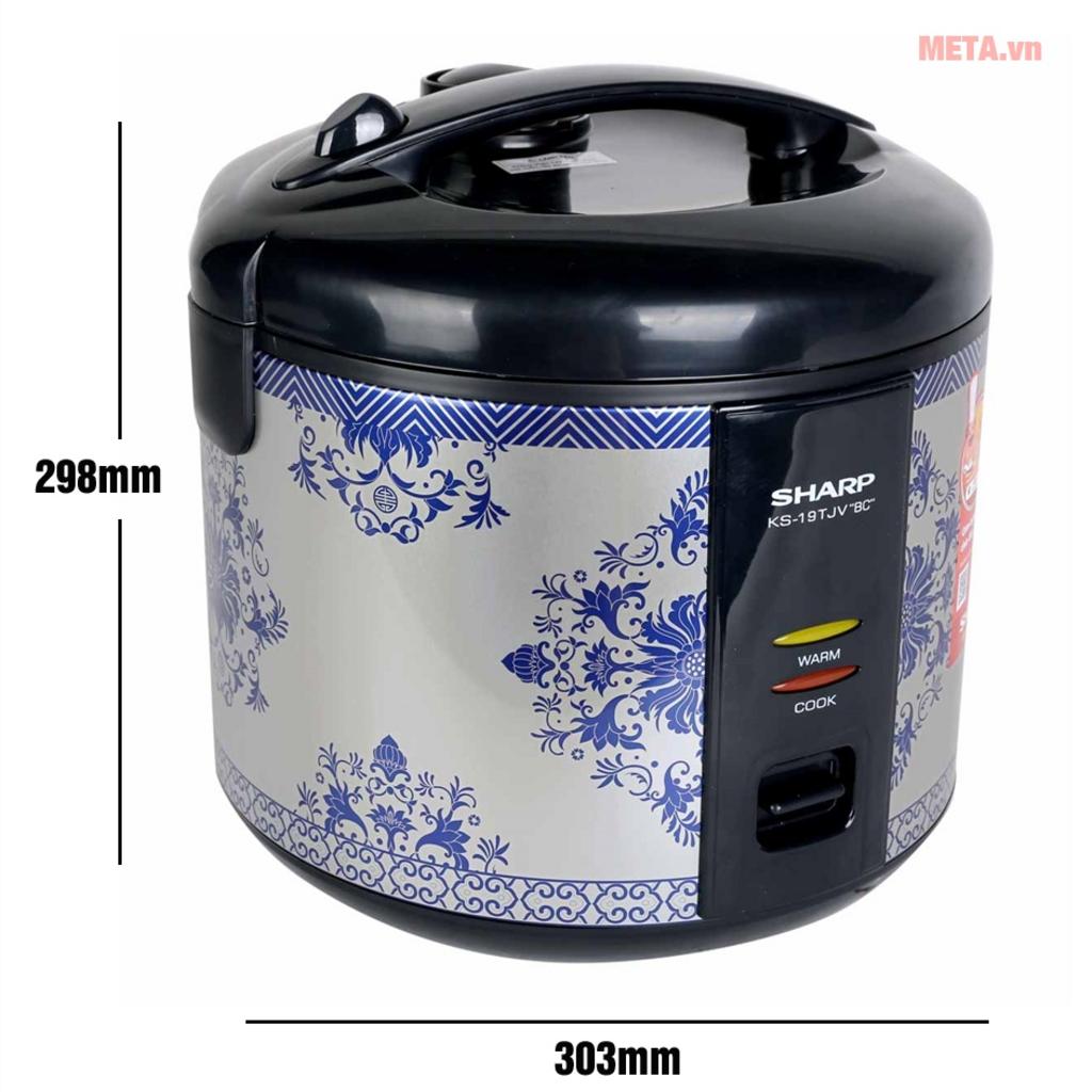 Dung tích 1.8L - phù hợp cho gia đình 4-6 người.