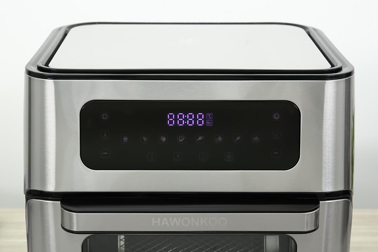 Dung tích 10 lít đủ cho gà nguyên con, công suất 1.500W nấu nhanh