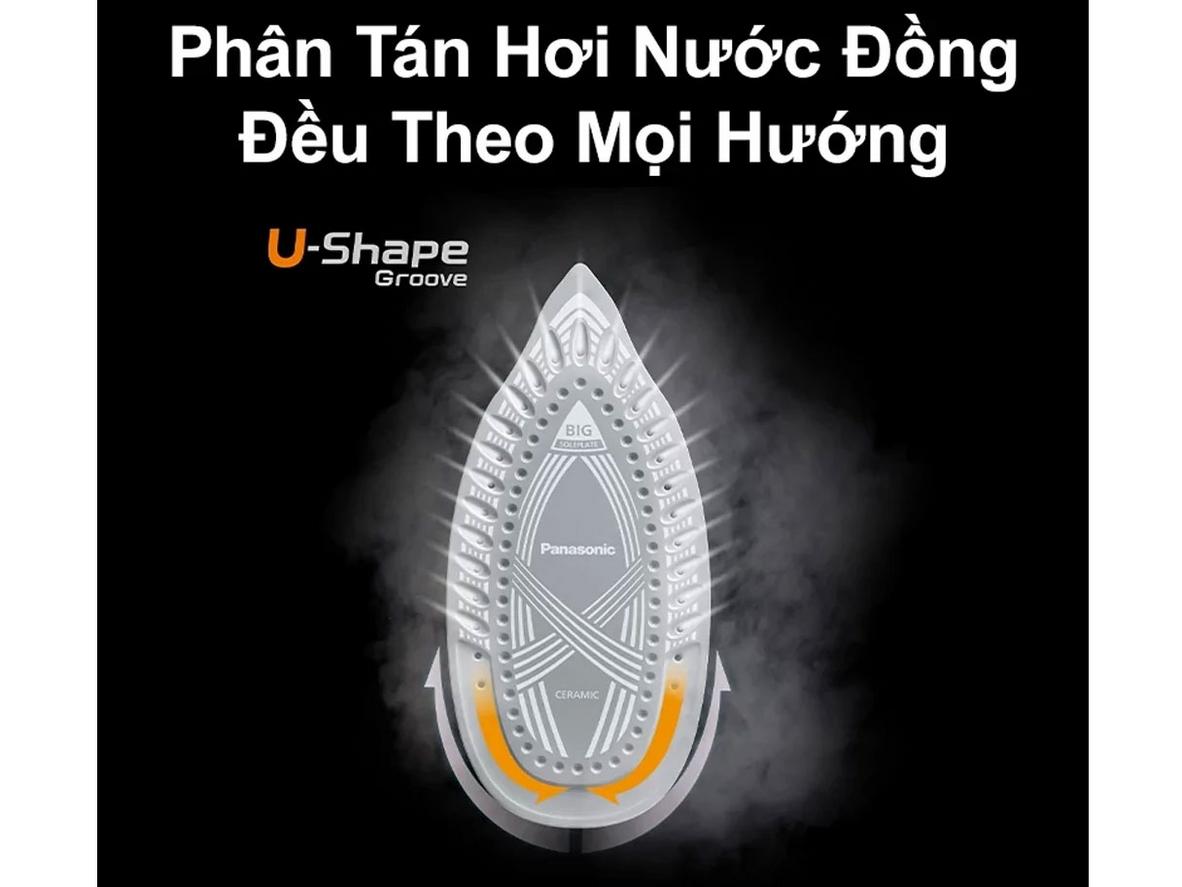 Bình nước 300 ml cho phép ủi nhiều đồ chỉ một lần châm