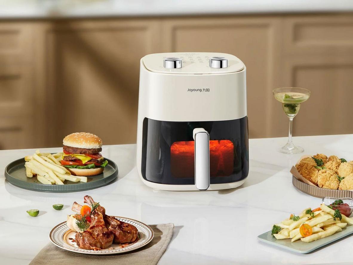 5L phù hợp gia đình, núm vặn dễ dùng