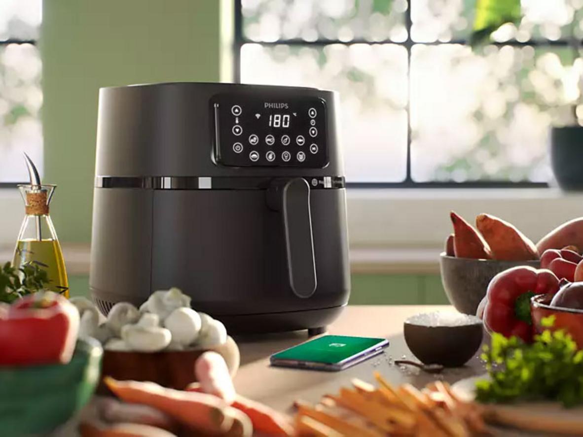 Dung tích 7.2 lít — phù hợp cho gia đình 4–6 người