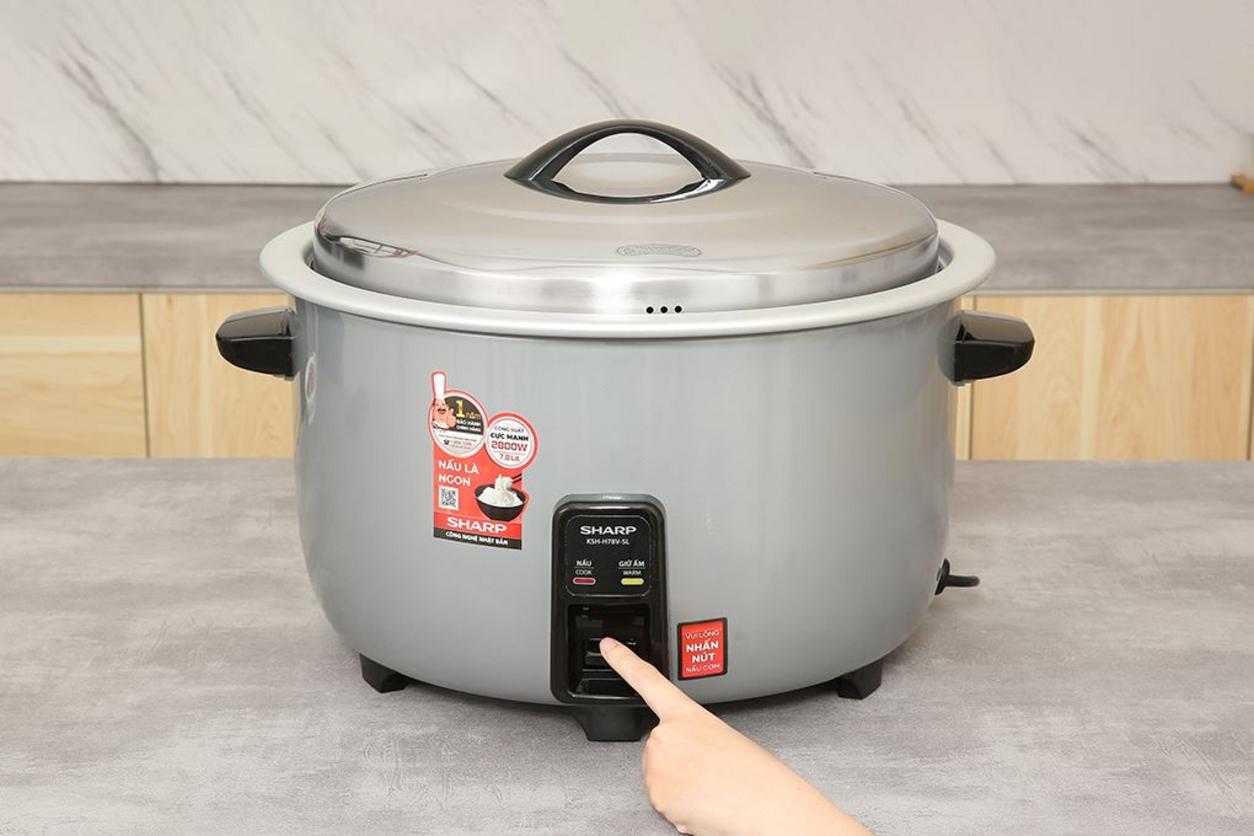 Dung tích 7.8 lít đủ cho mẻ lớn