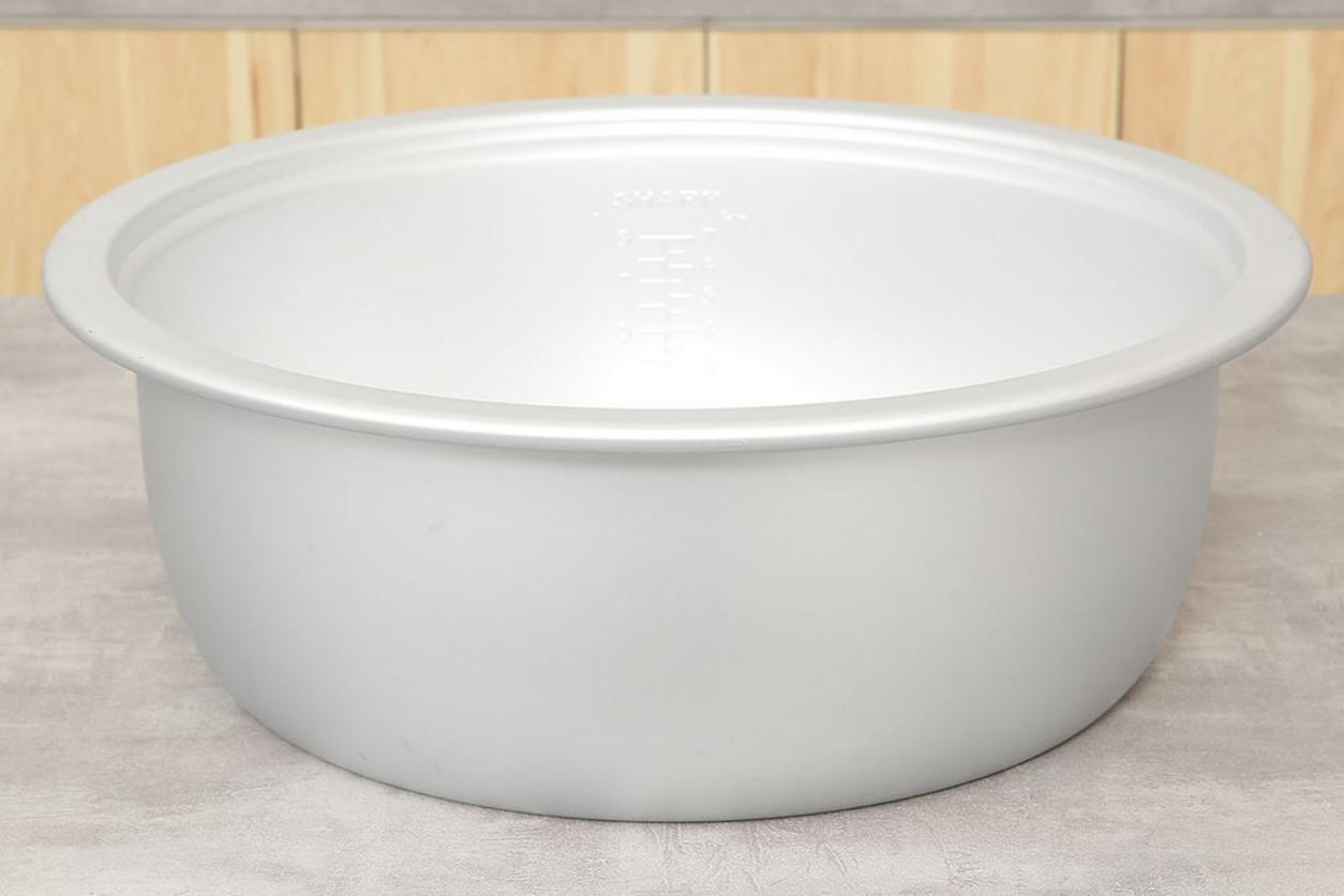 Dung tích lớn 9L — nấu đến 7kg gạo/lần