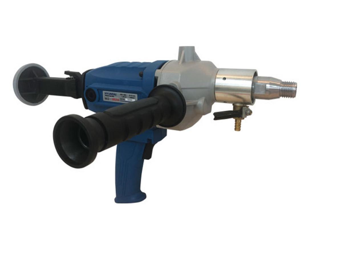 Khoan lỗ đến 110mm — phù hợp lắp đặt ống và điều hòa