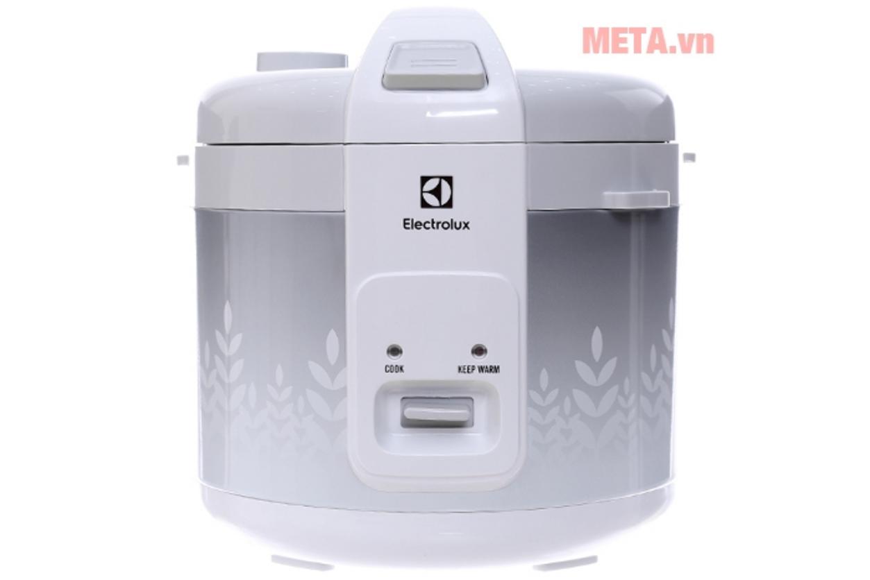 Giữ ấm lâu và phụ kiện kèm theo đầy đủ.