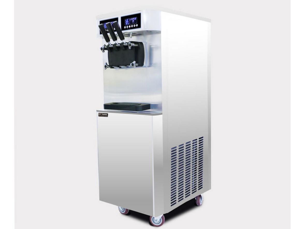 3 máy nén Embraco cho hiệu suất làm lạnh ổn định.