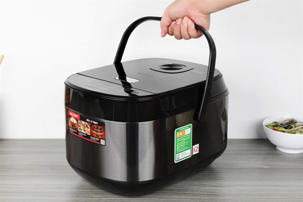 Giữ ấm tới 24 giờ và tính năng hẹn giờ