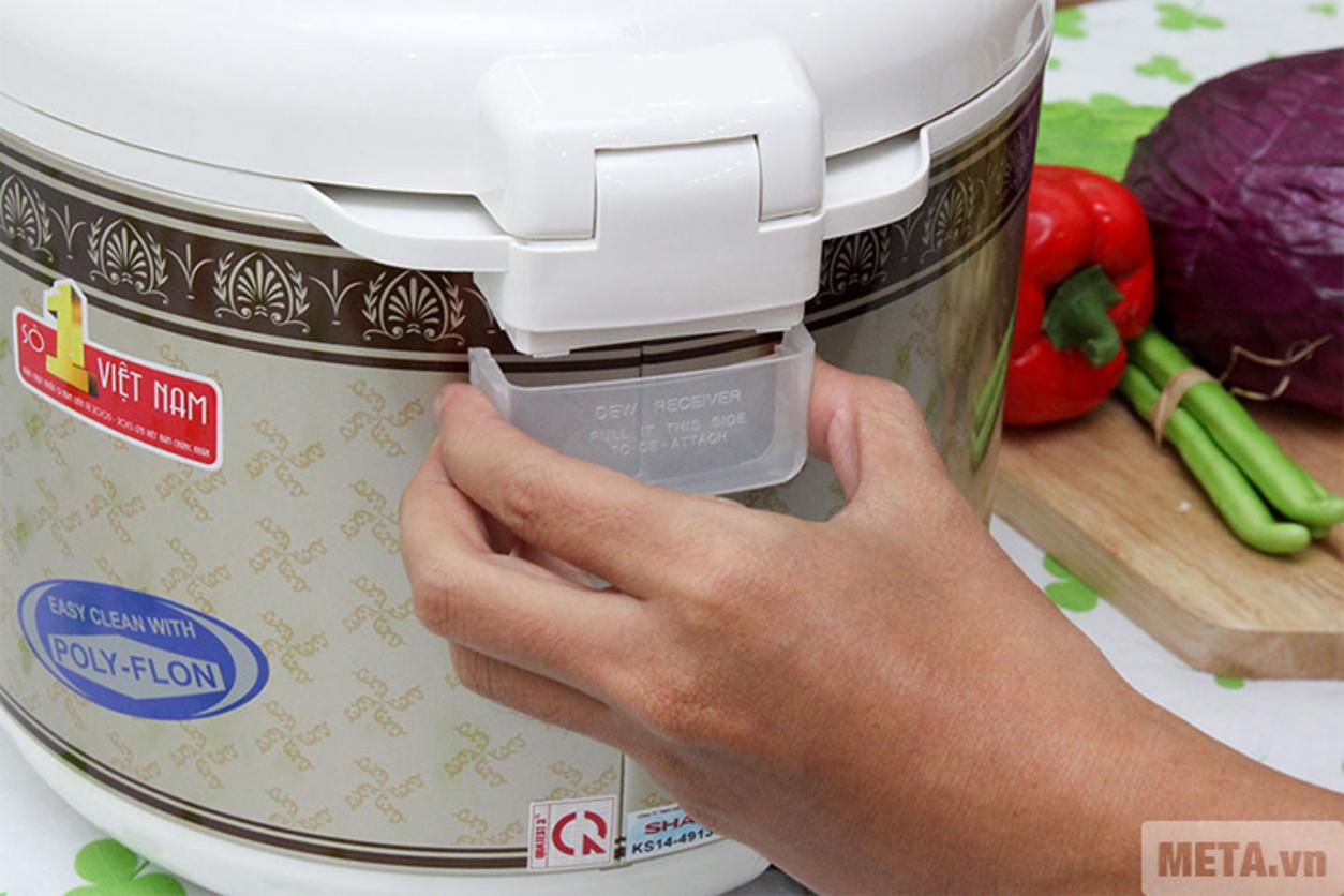 Giữ ấm đến 5 giờ và nắp gài tháo rời