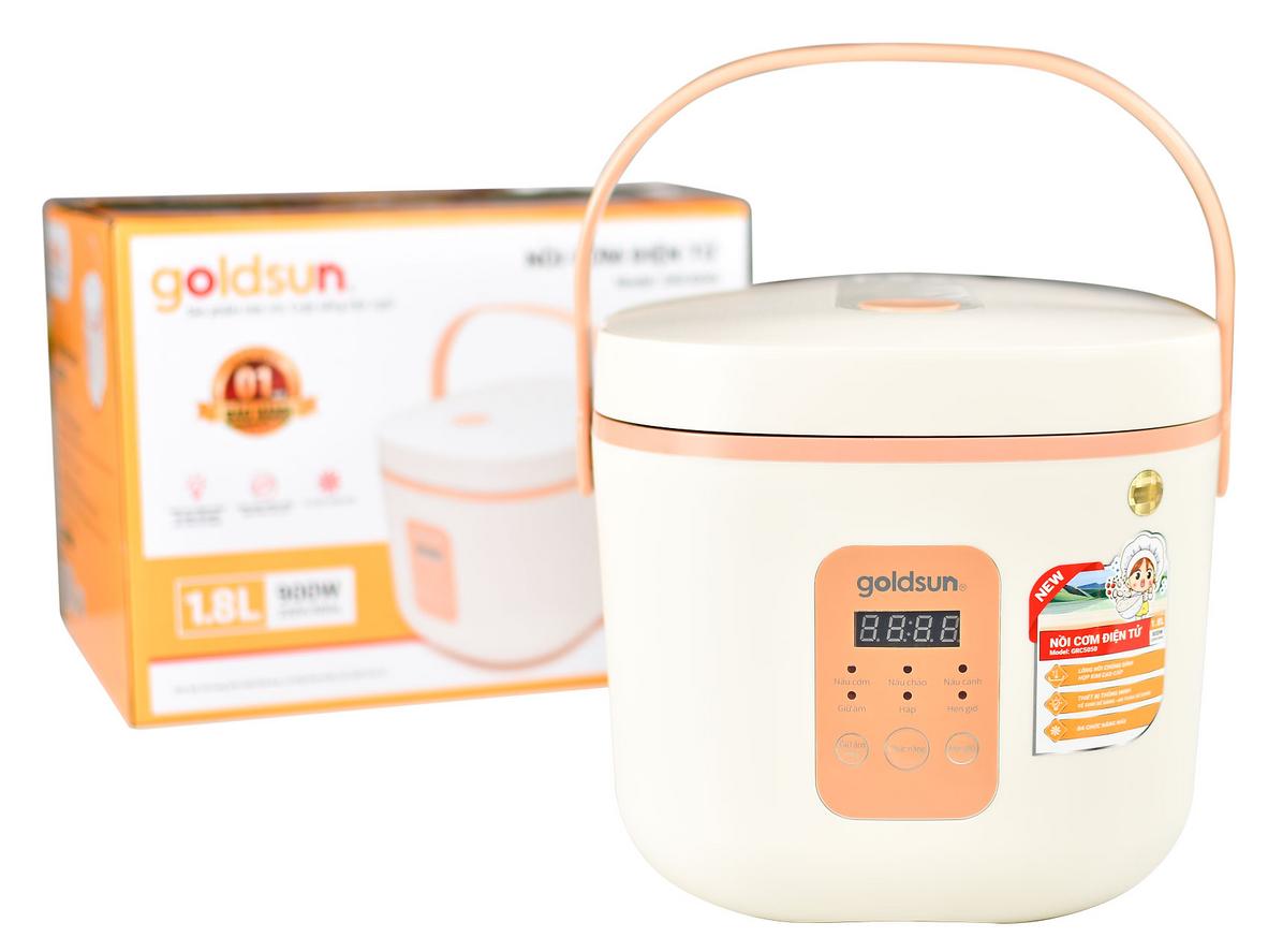 Công suất 900W cho cơm chín nhanh, đều.