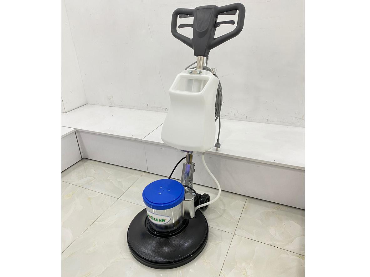 Pad 17 inch cho diện tích phủ rộng, phù hợp sàn gạch/đá