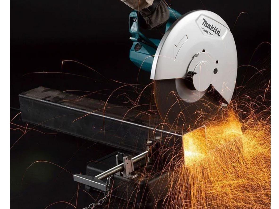 Hiệu suất mạnh mẽ của Makita M2403B — cắt nhanh, ổn định và bền bỉ (hình minh họa)