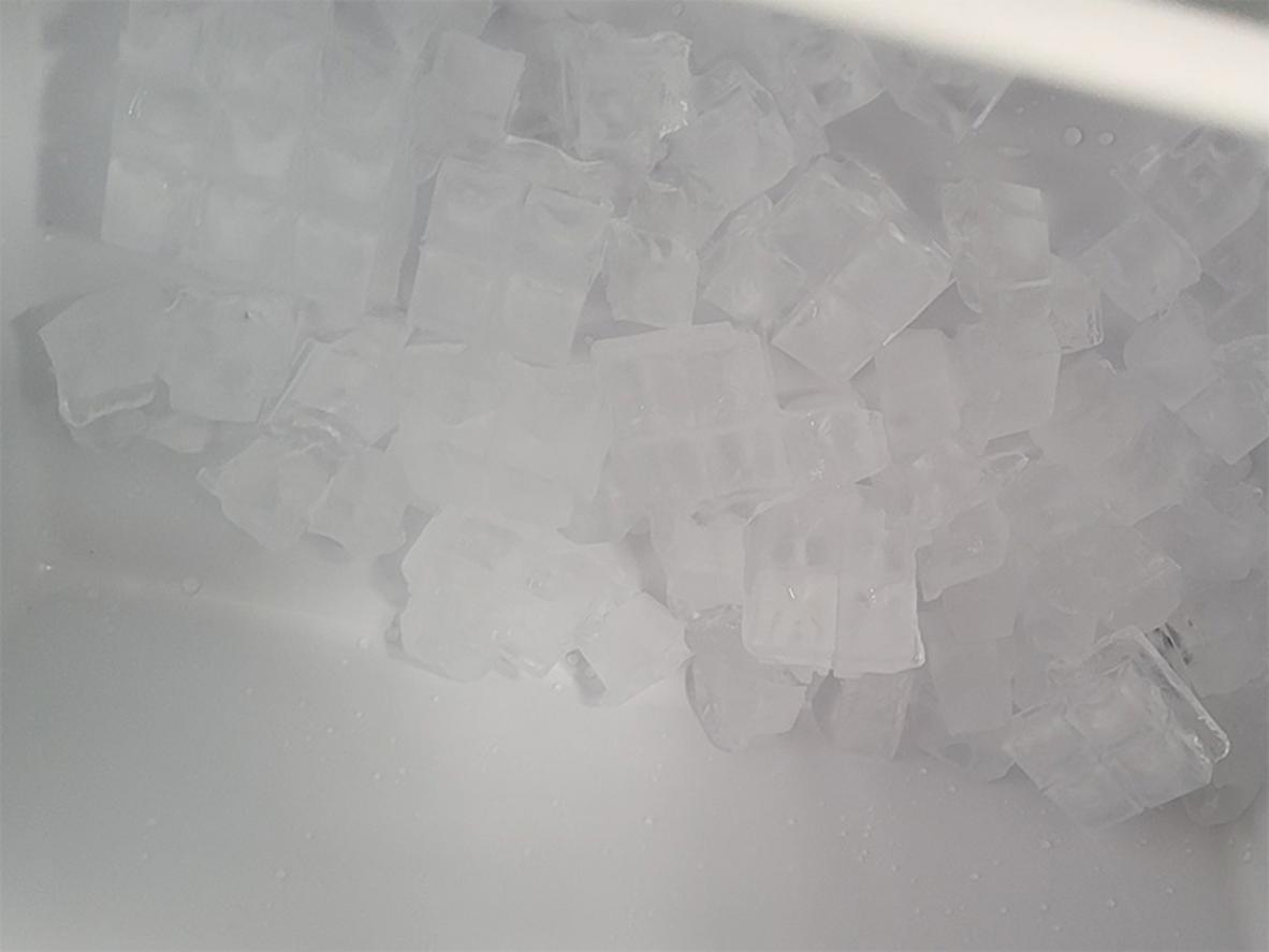 Năng suất 60kg/24h, 36 viên/mẻ — phù hợp cho quán bận
