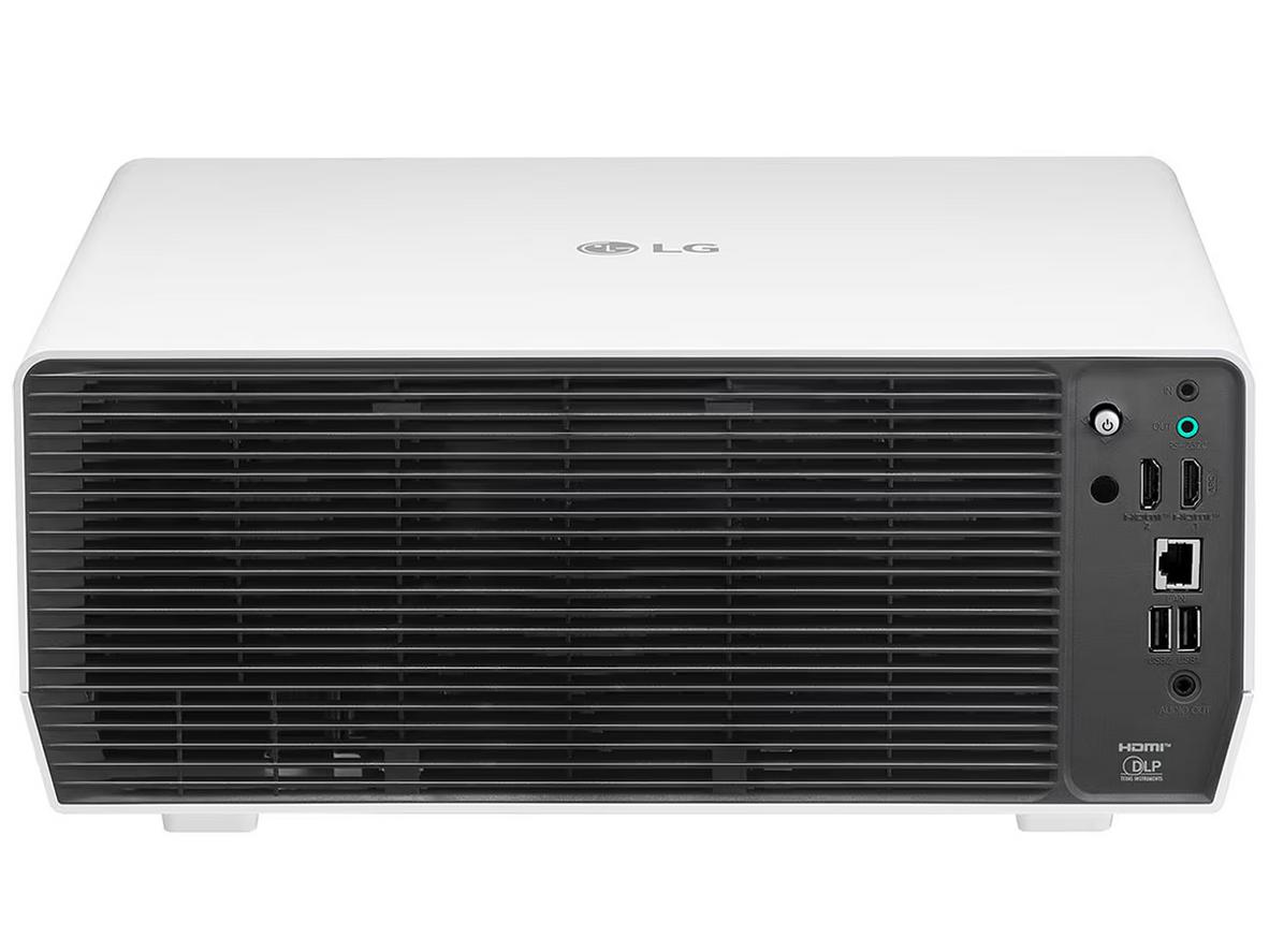 Độ phân giải 4K UHD cho hình ảnh chi tiết sắc nét trong cảnh tối và sáng đều rõ ràng.