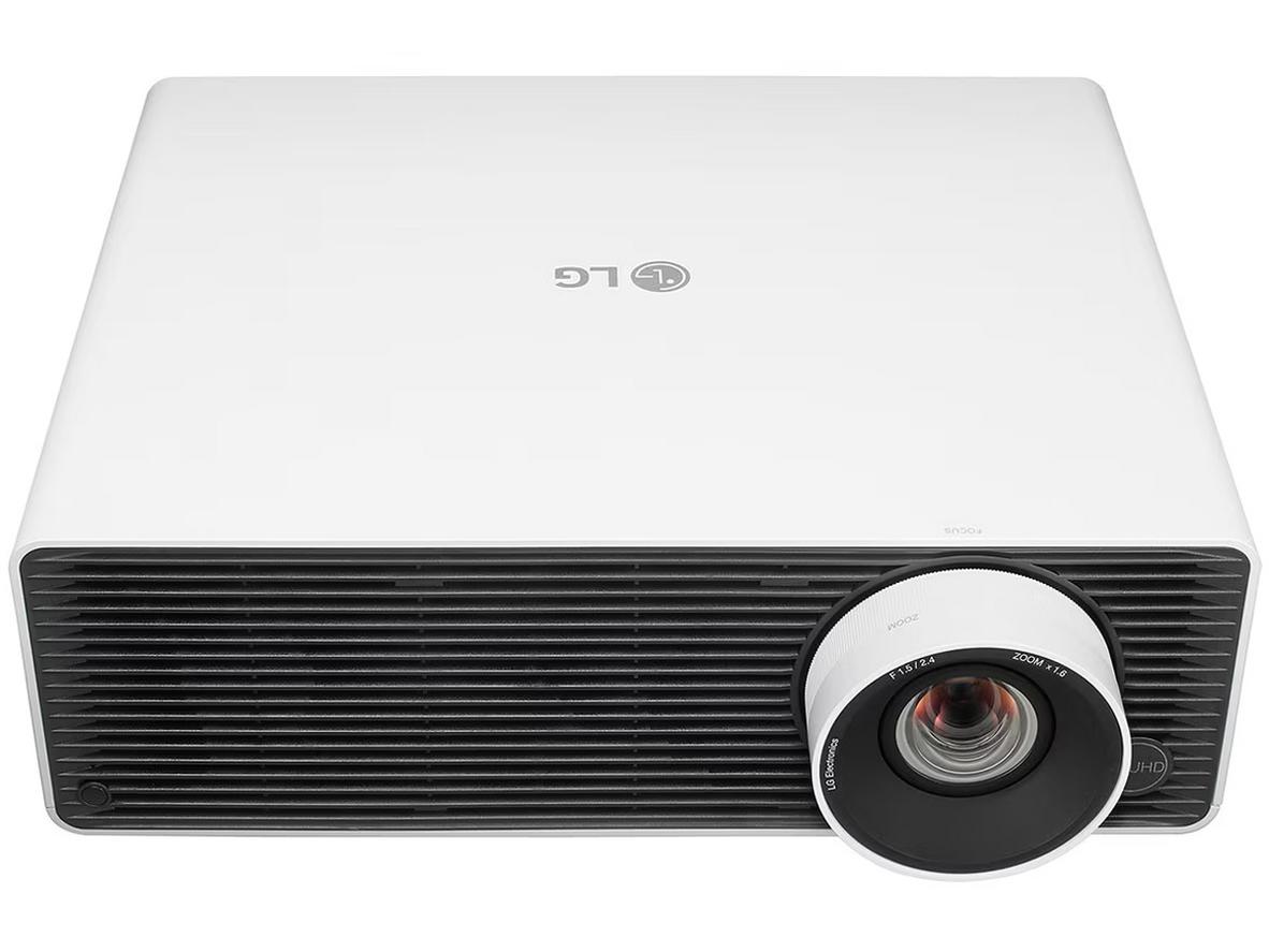Độ phân giải 4K UHD cho hình ảnh chi tiết sắc nét