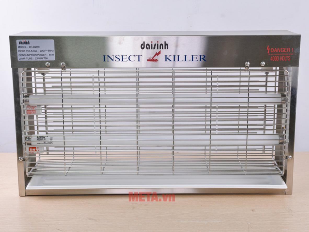 Lắp đặt ở 1.5–2m; vệ sinh khay và thay bóng định kỳ.