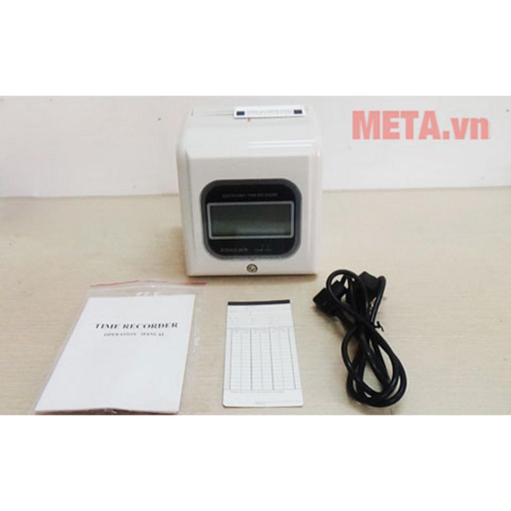 Đầu in kim in 2 màu rõ nét (đỏ/đen) để phân biệt IN/OUT và giờ muộn/sớm khi cần kiểm tra kỹ.